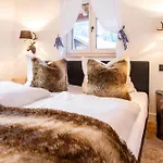 Chalet Exklusives Alpenchalet Mit Jacuzzi & Sauna Fuer Bis Zu 14 Personen