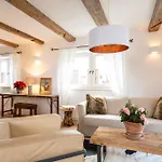 Exklusives Alpenchalet Mit Jacuzzi & Sauna Fuer Bis Zu 14 Personen