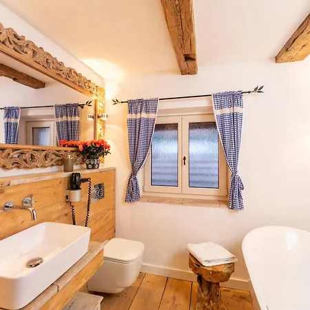 Exklusives Alpenchalet Mit Jacuzzi & Sauna Fuer Bis Zu 10 Personen Шале Байришцелль