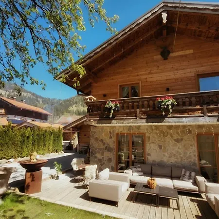 Exklusives Alpenchalet Mit Jacuzzi & Sauna Fuer Bis Zu 14 Personen *