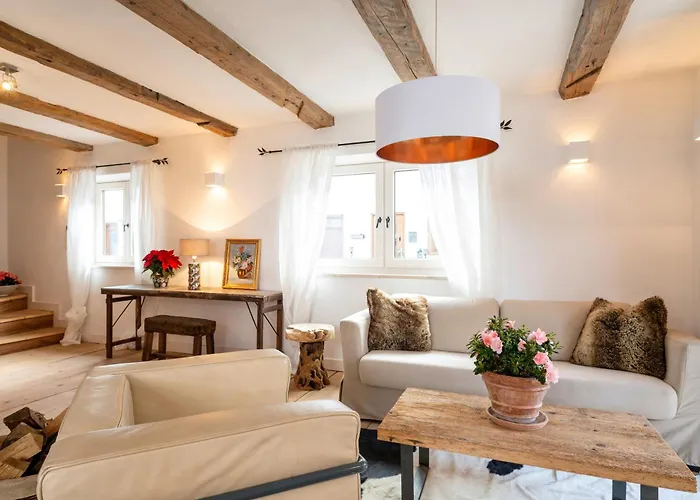 Exklusives Alpenchalet Mit Jacuzzi & Sauna Fuer Bis Zu 14 Personen