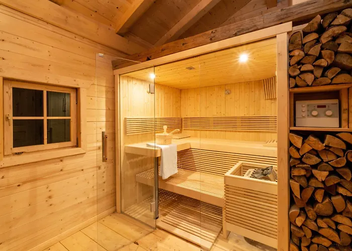 בקתה Exklusives Alpenchalet Mit Jacuzzi & Sauna Fuer Bis Zu 14 Personen