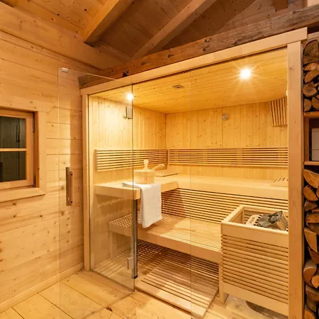 シャレー Exklusives Alpenchalet Mit Jacuzzi & Sauna Fuer Bis Zu 14 Personen