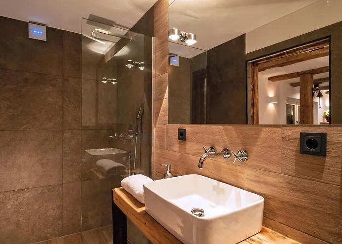 Exklusives Alpenchalet Mit Jacuzzi & Sauna Fuer Bis Zu 14 Personen Chalet
