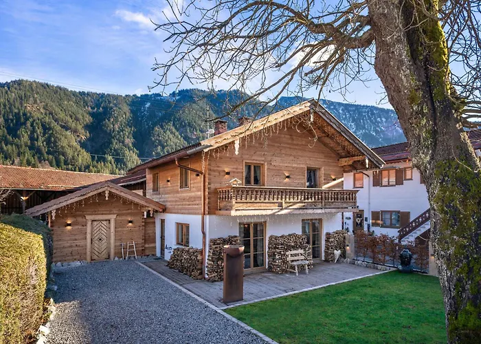 Exklusives Alpenchalet Mit Jacuzzi & Sauna Fuer Bis Zu 14 Personen